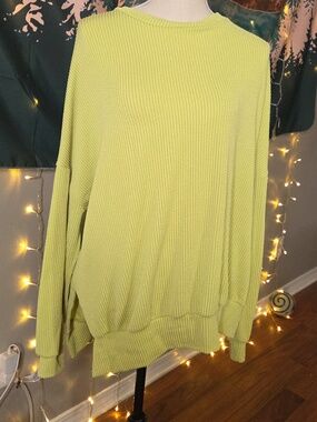 Jennaration Ribbed Split Side Pullover Size M In Lime Green